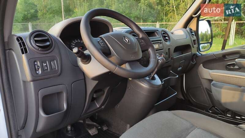 Грузовой фургон Renault Master 2017 в Бердичеве