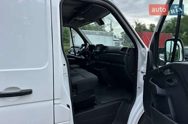 Грузовой фургон Renault Master 2021 в 