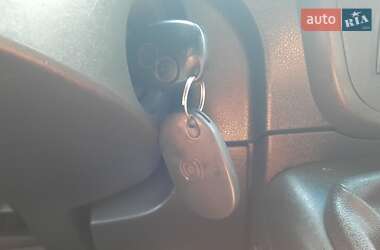 Грузопассажирский фургон Renault Master 2014 в 