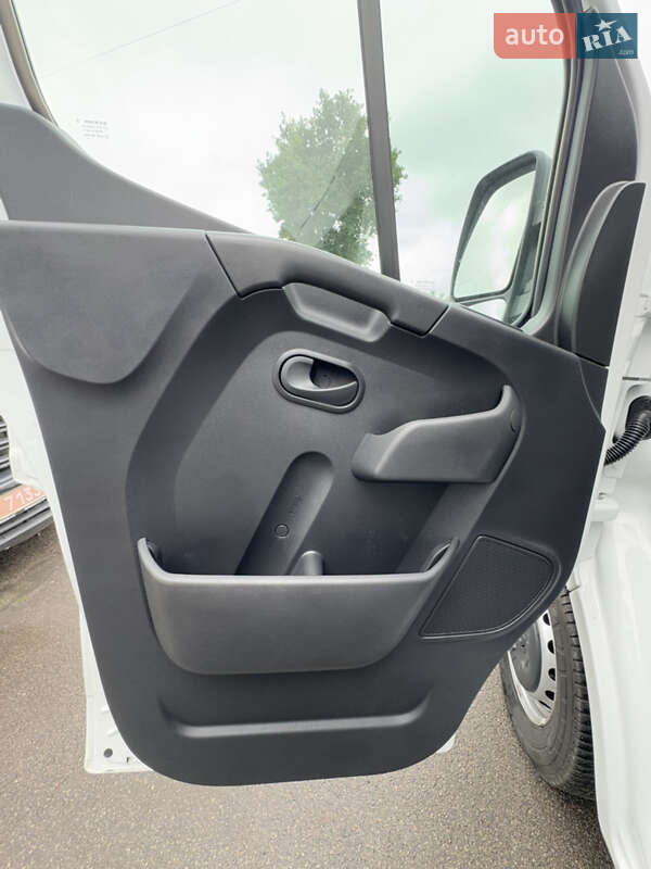 Грузовой фургон Renault Master 2020 в Киеве