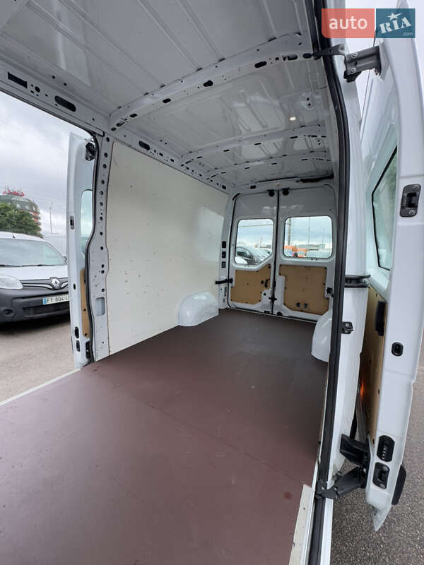 Грузовой фургон Renault Master 2020 в Киеве