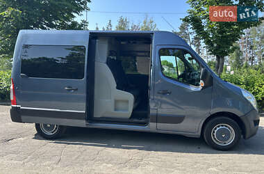 Грузопассажирский фургон Renault Master 2018 в 