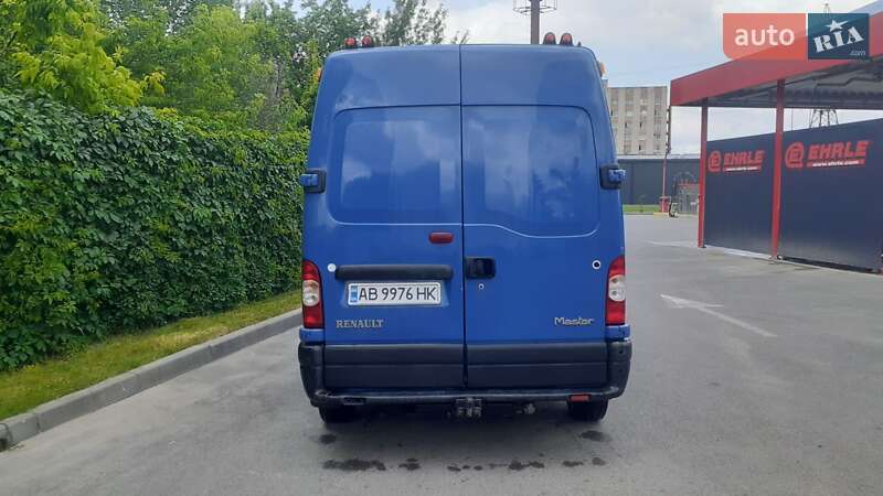 Грузовой фургон Renault Master 2005 в Виннице