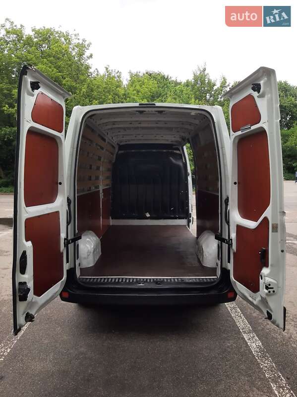 Вантажний фургон Renault Master 2016 в Полтаві