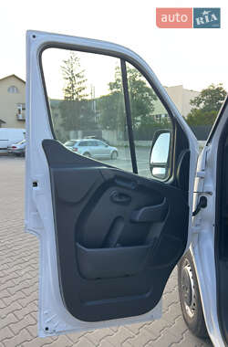 Вантажний фургон Renault Master 2023 в 
