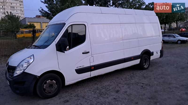 Грузовой фургон Renault Master 2015 в 