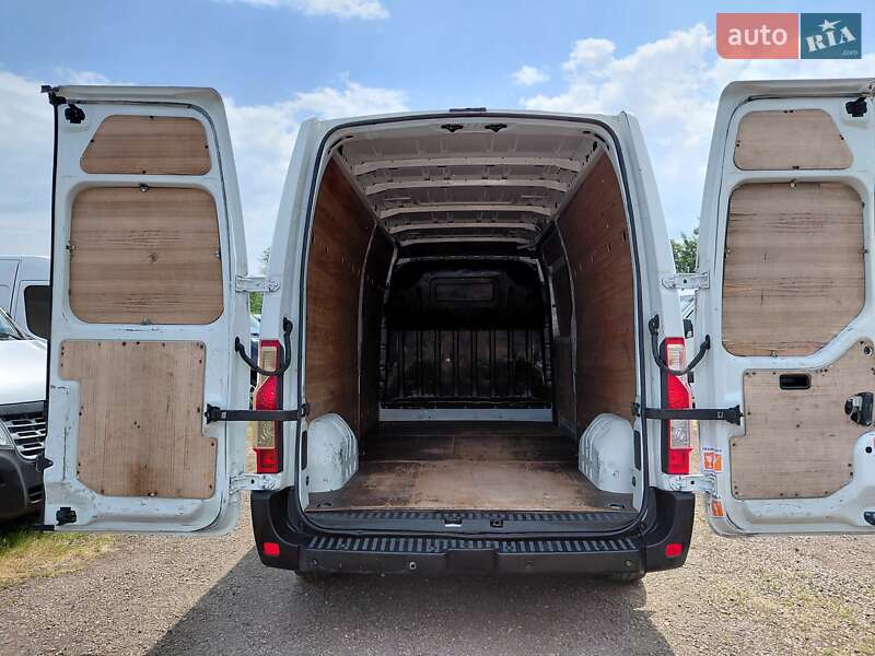 Грузовой фургон Renault Master 2017 в Ивано-Франковске