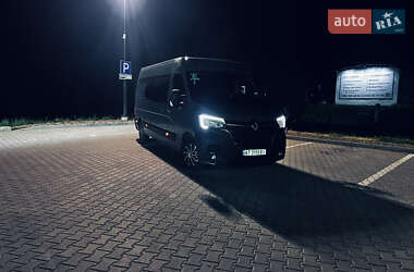 Микроавтобус Renault Master 2020 в 