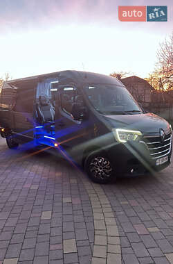 Микроавтобус Renault Master 2020 в 