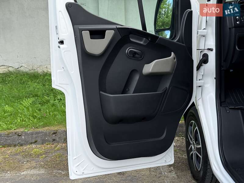 Автовоз Renault Master 2015 в Тернополе