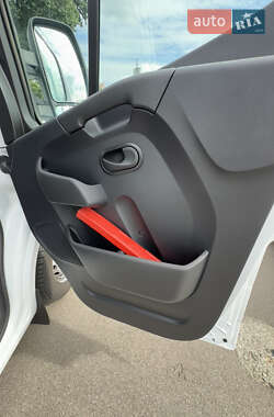 Микроавтобус Renault Master 2020 в 
