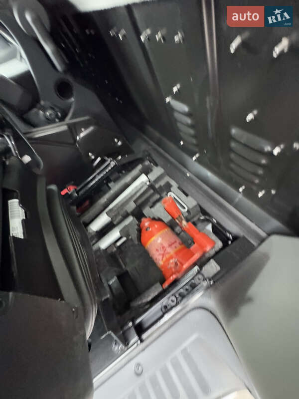 Грузовой фургон Renault Master 2021 в Киеве фото 21 Грузовой фургон Renault Master 2021 в Киеве