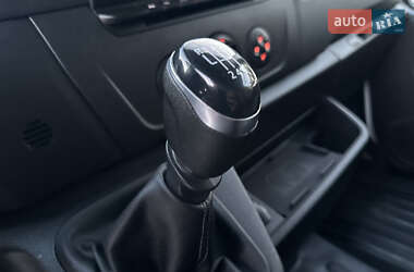 Грузовой фургон Renault Master 2021 в 