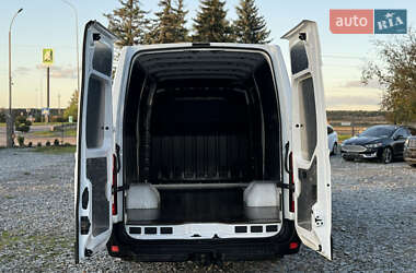 Грузовой фургон Renault Master 2018 в 