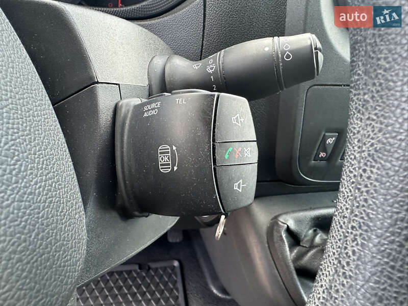 Грузовой фургон Renault Master 2018 в Львове