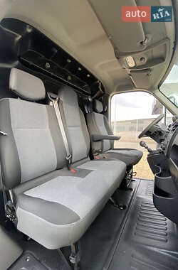 Грузовой фургон Renault Master 2018 в 