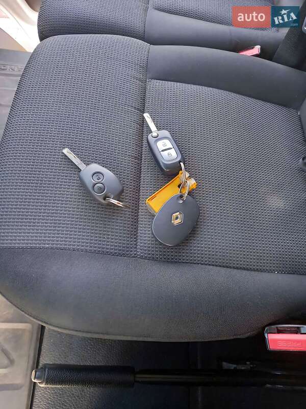 Вантажний фургон Renault Master 2021 в Черкасах