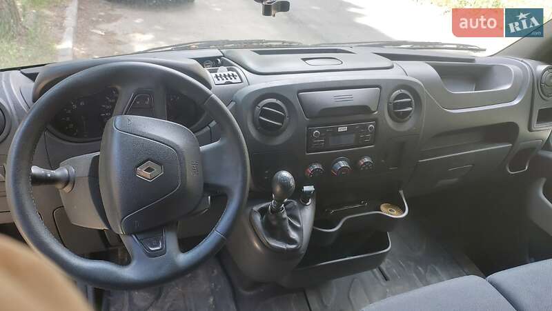 Тентованый Renault Master 2018 в Киеве