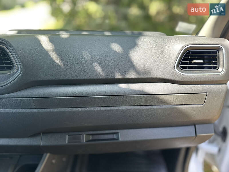 Вантажний фургон Renault Master 2021 в Дніпрі