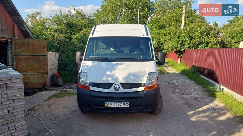 Грузовой фургон Renault Master 2003 в 