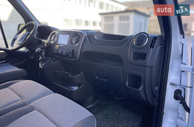 Грузовой фургон Renault Master 2020 в 