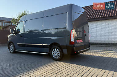 Грузовой фургон Renault Master 2020 в 