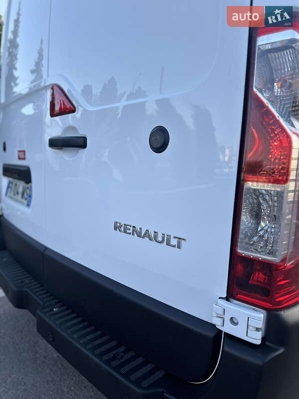 Вантажний фургон Renault Master 2020 в Дубні