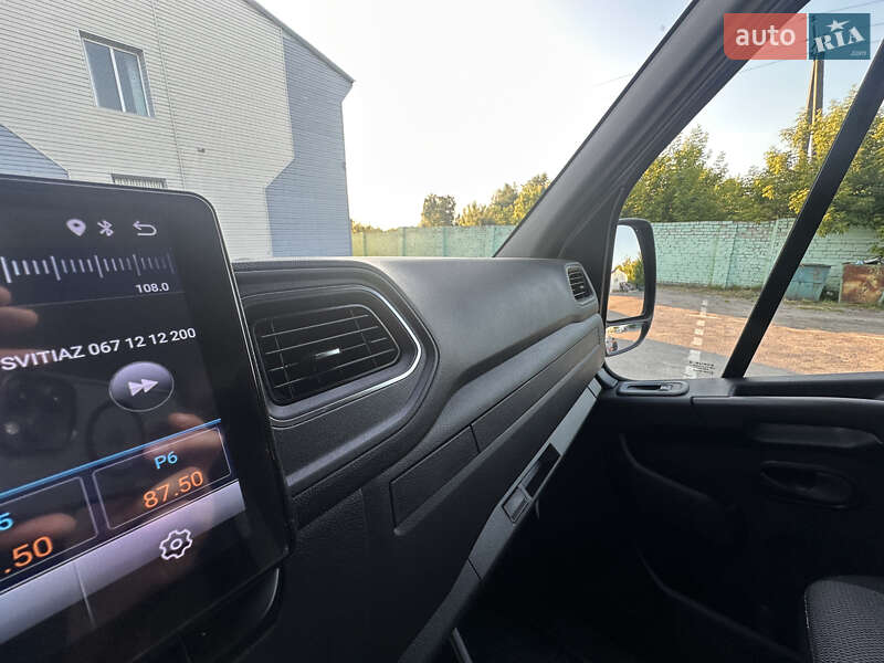 Вантажний фургон Renault Master 2020 в Дубні