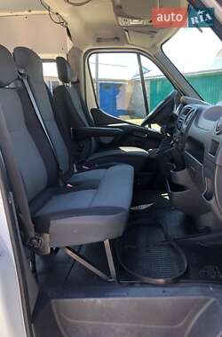 Грузопассажирский фургон Renault Master 2010 в 