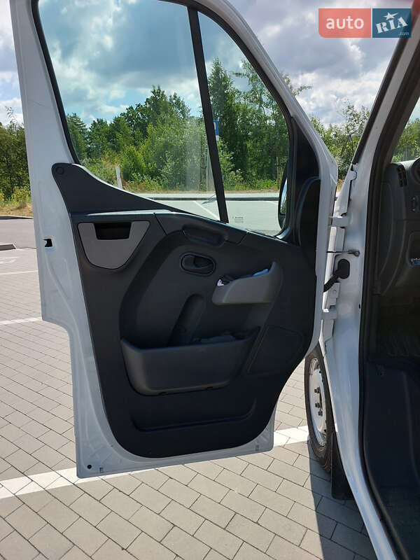 Автовоз Renault Master 2018 в Львове