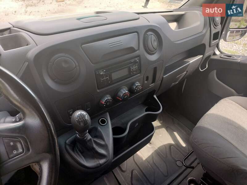 Автовоз Renault Master 2016 в Рівному