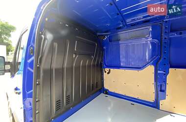 Вантажний фургон Renault Master 2023 в 