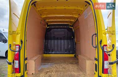 Грузовой фургон Renault Master 2020 в 