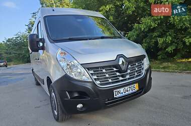 Грузовой фургон Renault Master 2018 в 