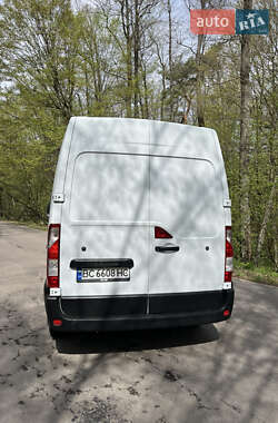 Грузовой фургон Renault Master 2013 в 