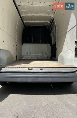 Грузовой фургон Renault Master 2013 в 