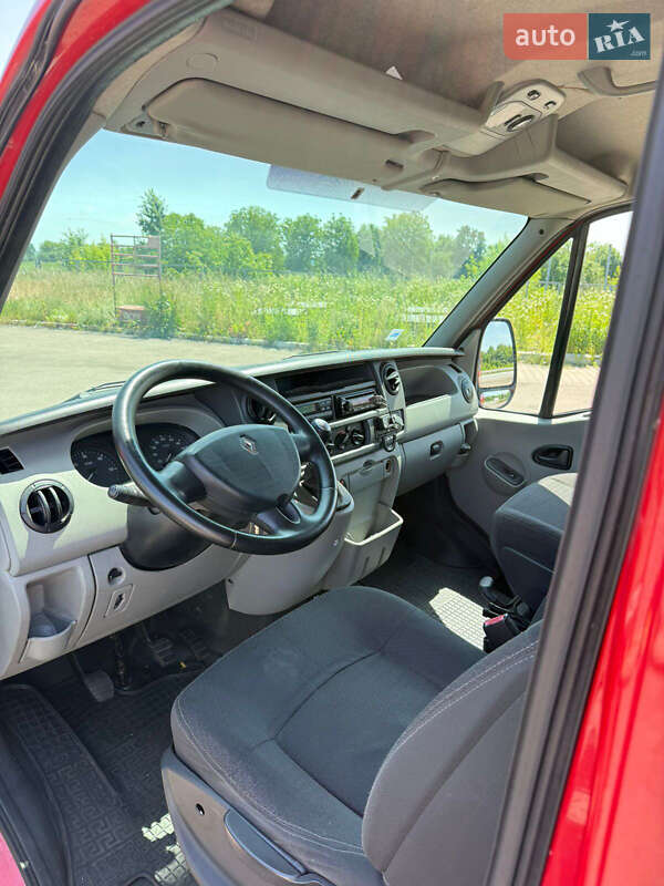 Автовоз Renault Master 2008 в Дубні