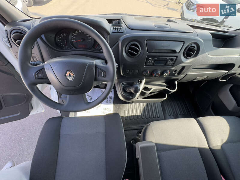 Грузовой фургон Renault Master 2017 в Киеве