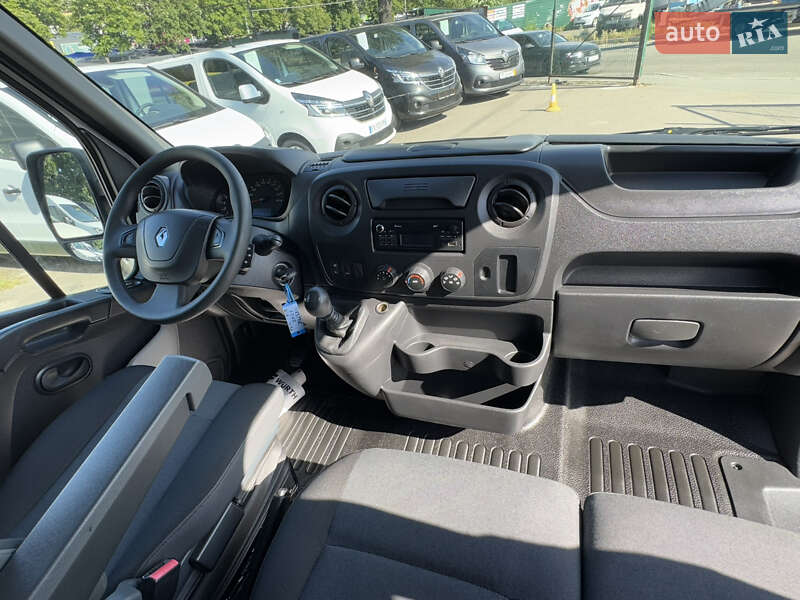 Грузовой фургон Renault Master 2017 в Киеве