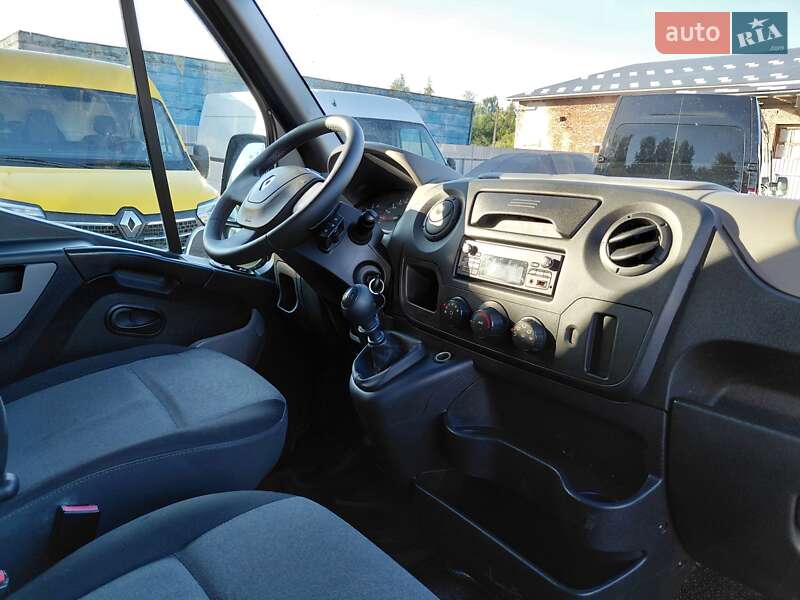 Грузовой фургон Renault Master 2016 в Ивано-Франковске