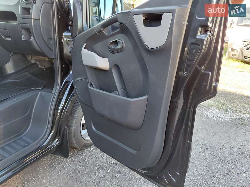 Грузовой фургон Renault Master 2016 в Ивано-Франковске