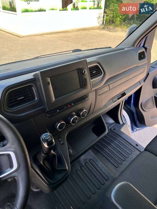 Грузовой фургон Renault Master 2020 в Калуше