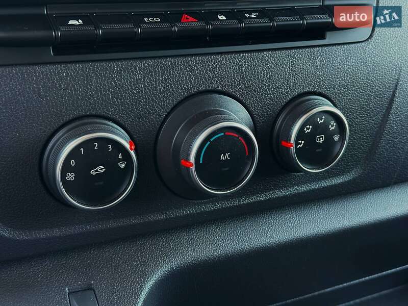 Грузовой фургон Renault Master 2019 в Луцке