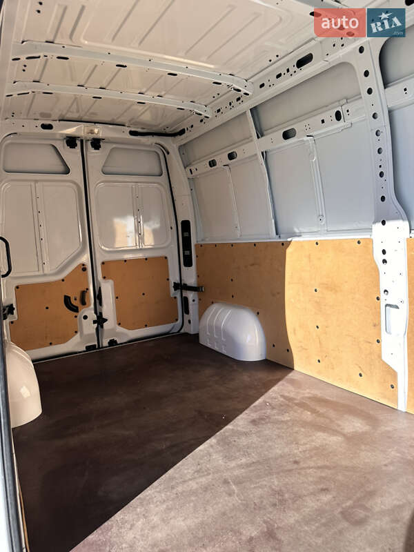 Грузовой фургон Renault Master 2020 в Дубно