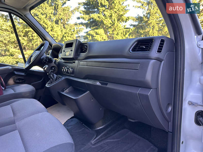 Грузовой фургон Renault Master 2020 в Дубно