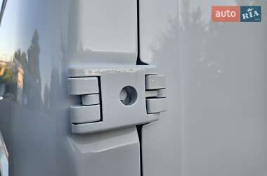 Грузовой фургон Renault Master 2021 в 