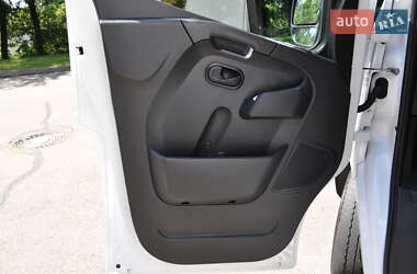 Грузовой фургон Renault Master 2020 в 