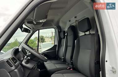 Вантажний фургон Renault Master 2022 в 
