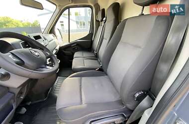 Грузовой фургон Renault Master 2023 в 