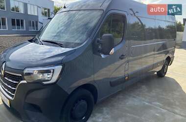 Грузовой фургон Renault Master 2023 в 
